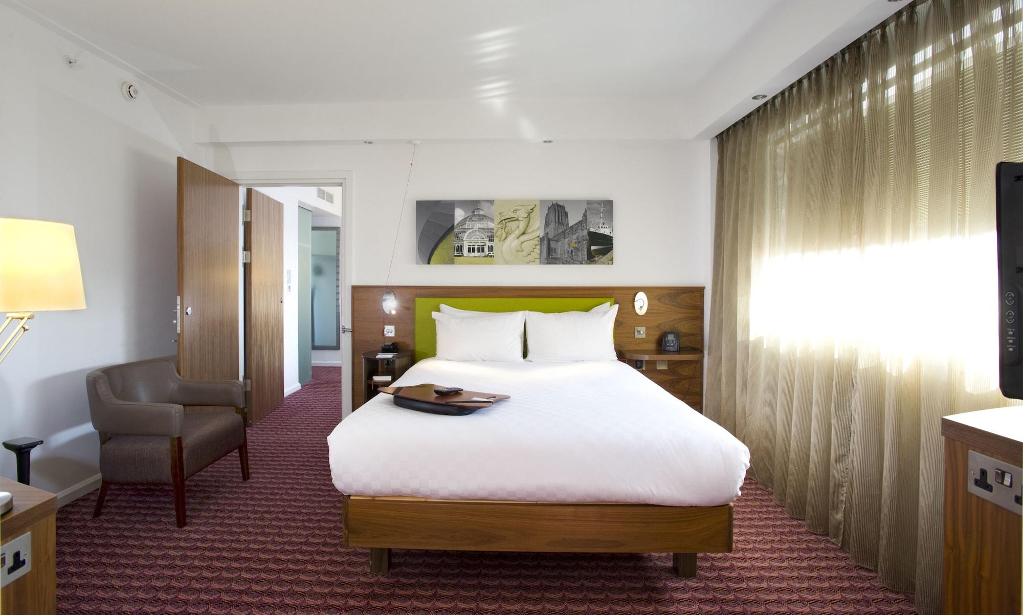 Hampton By Hilton Centre Hotel