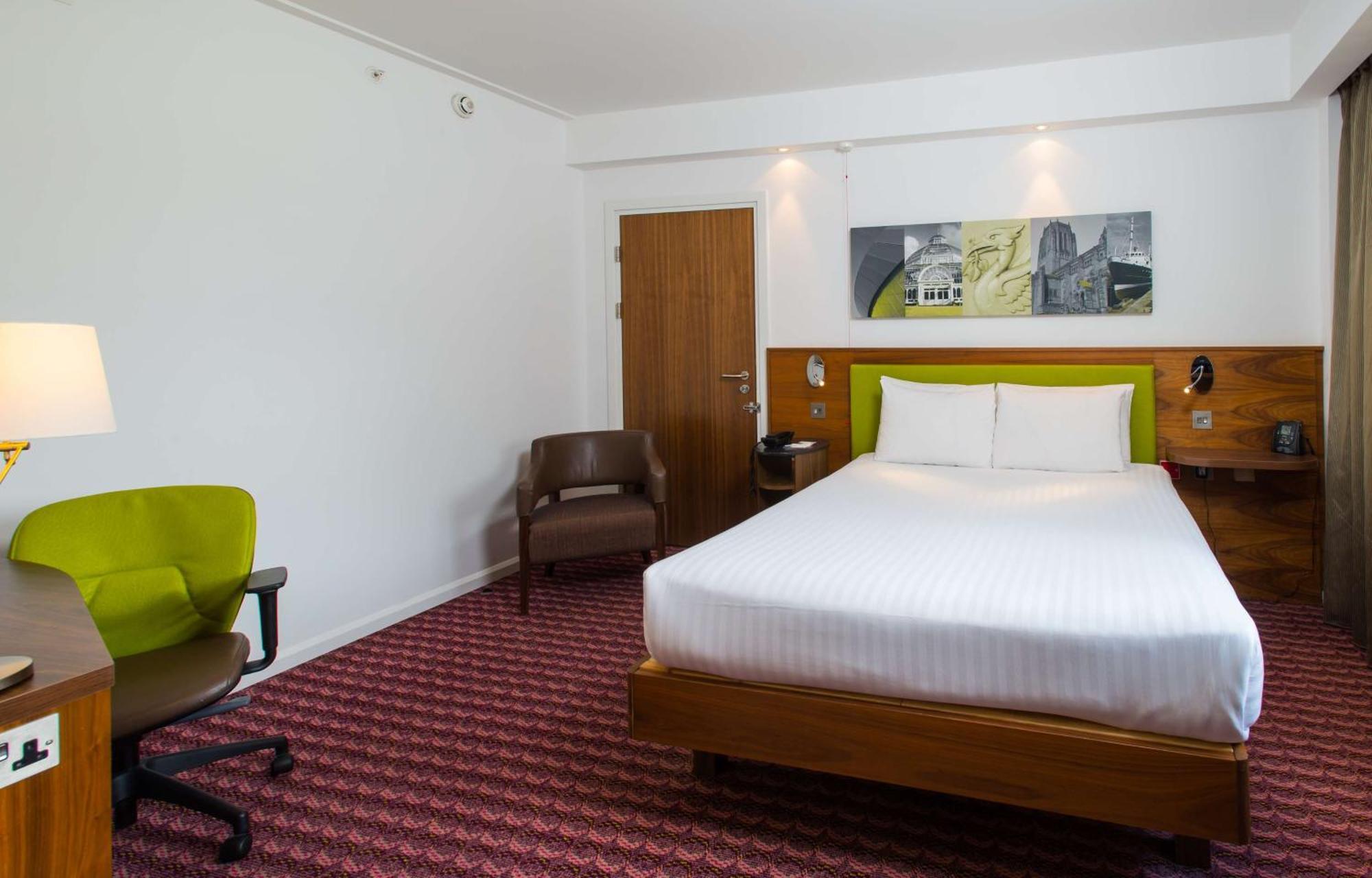 Hampton By Hilton Centre Hotel 3*
