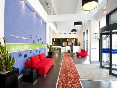 Hampton By Hilton Centre Hotel 3*